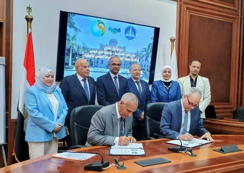 بروتوكول تعاون مشترك بين هندسة عين شمس وشركة مياه الشرب والصرف الصحى بالجيزة