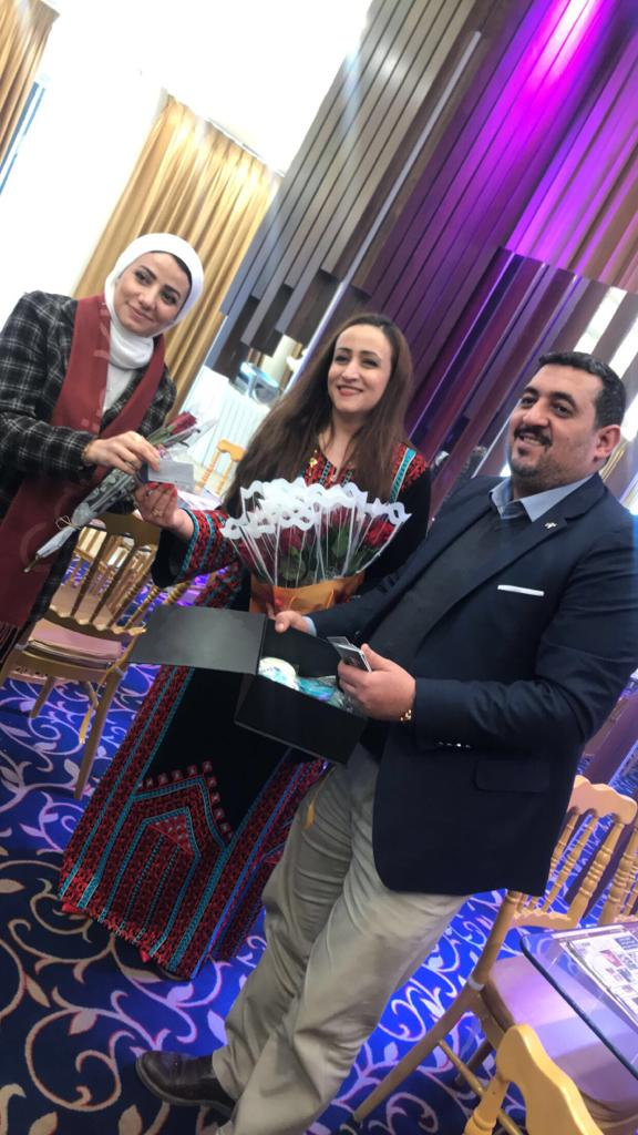 بالتعاون مع جمعية بادري  د. رجائي القريوتي يكرم أمهات بعيد الأم