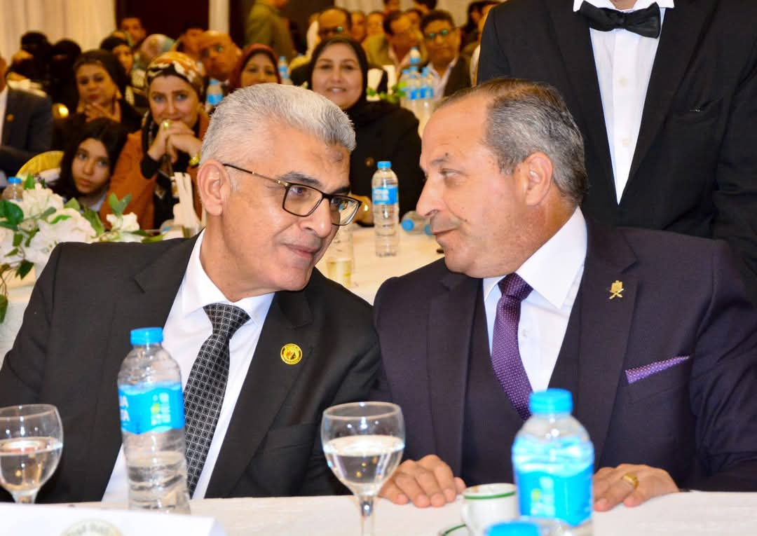 محافظ بورسعيد يشيد بمبادرة "نساء وقامات مضيئة" ويؤكد أهمية دور المرأة في المجتمع