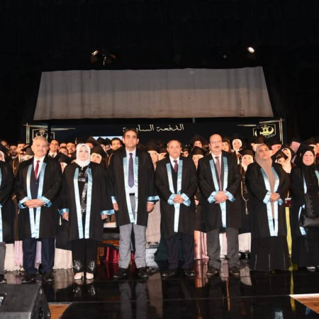 حضور محافظ بورسعيد حفل تخرج الدفعة السابعة من كلية الطب بجامعة بورسعيد: