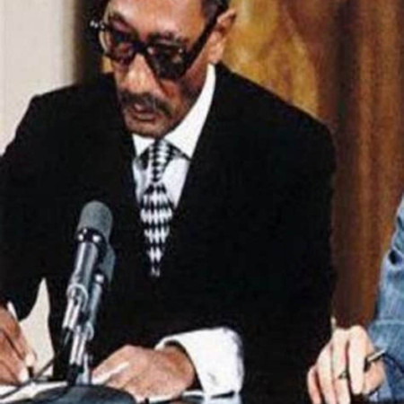 مذكرات أنور السادات