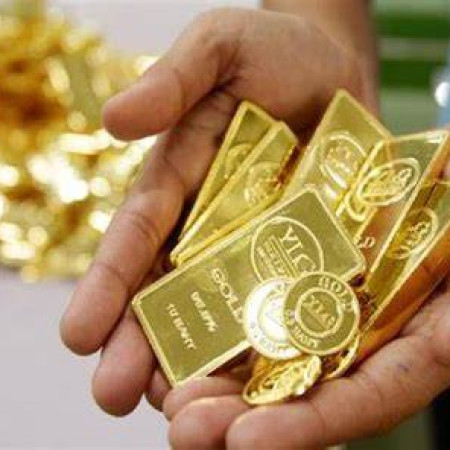 الذهب يكسر حاجز 3500 دولار للأونصة لأول مرة في التاريخ