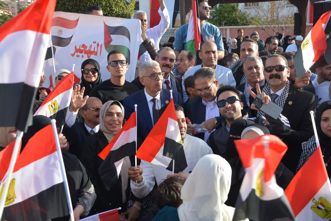 وقفة احتجاجية في بورسعيد رفضًا لتهجير الفلسطينيين عقب صلاة عيد الفطر