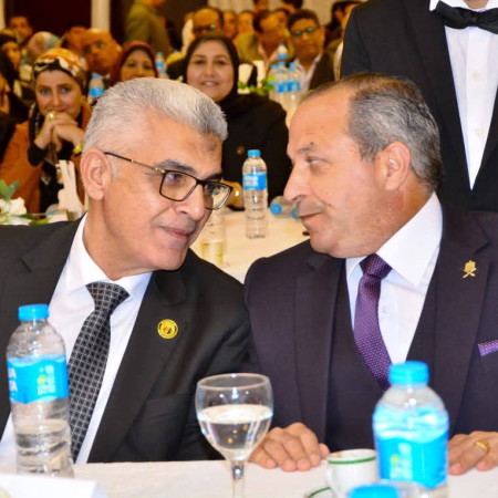 محافظ بورسعيد يشيد بمبادرة "نساء وقامات مضيئة" ويؤكد أهمية دور المرأة في المجتمع