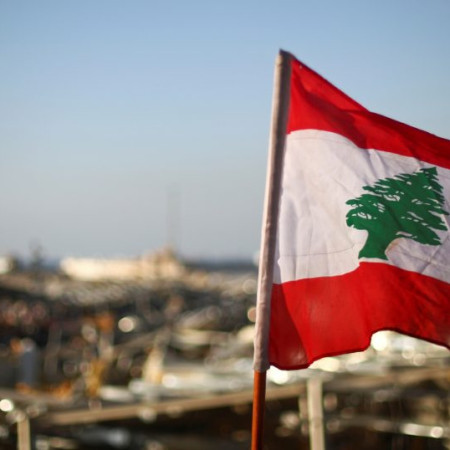 الرئيس اللبناني يدعو إلى الحوار ويُحذر من الانزلاق نحو العنف