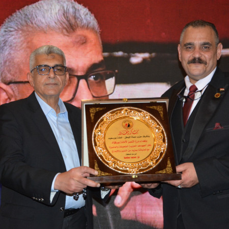 في أجواء احتفالية مميزة.. النائب محمد سلامة يُشارك في سحب الجوائز ويُكرم صُنّاع فوازير "نساء العالمين" ويمنح أمانة بورفؤاد درع التميز