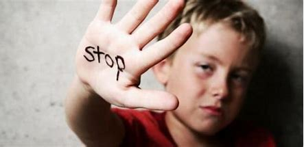 العنف الجسدي للأطفال والتنمر: أسبابه وآثاره وطرق مواجهته